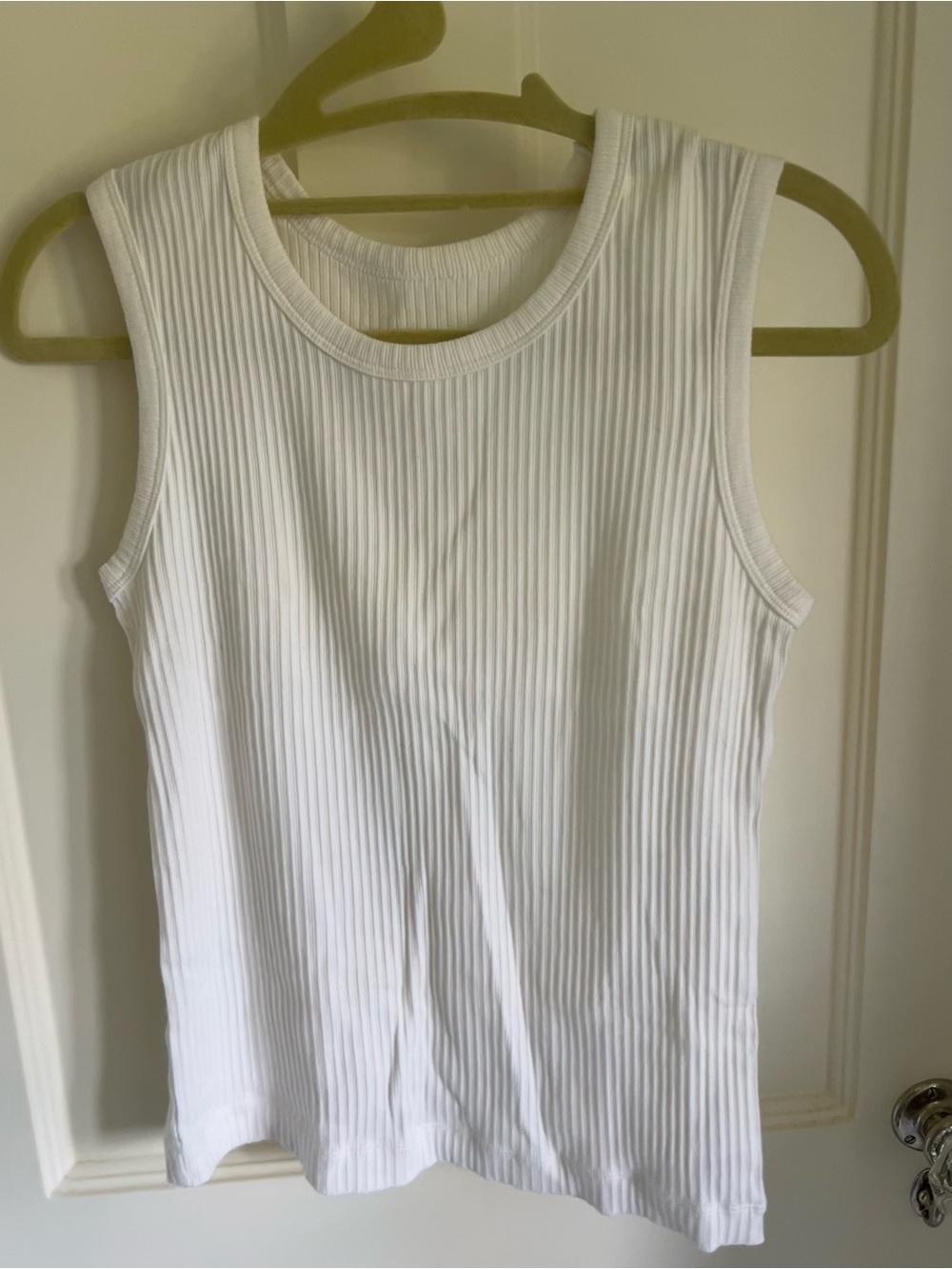 Unbranded Women's Ribbed Sleeveless Tank Top - White